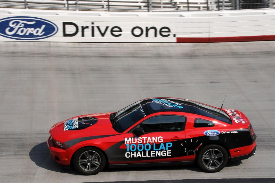  Ford Mustang 1000 Lap Challenge 2010 года  (фото 9 из 9)